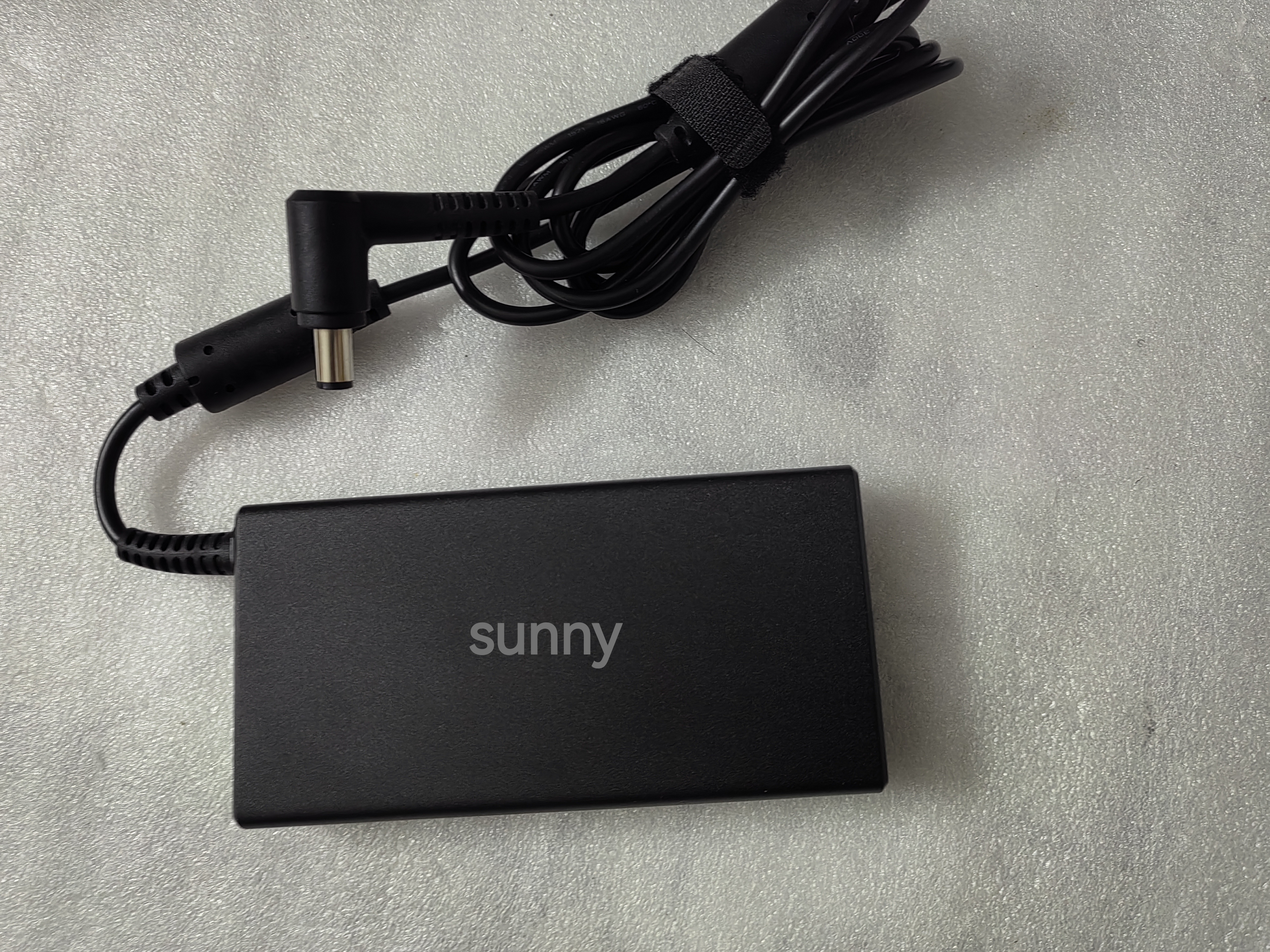 NEW OEM Slim Chicony 19.5V 7.7 – Pc Gaming Msi recenzja i cena